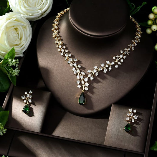 Aurora Teardrop Pendant (Green)